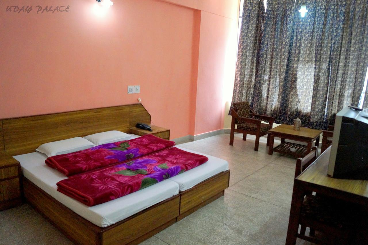 Hotel Uday Palace Pipalkoti Extérieur photo
