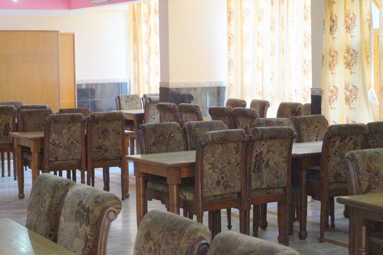 Hotel Uday Palace Pipalkoti Extérieur photo